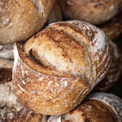 Chleb na zakwasie pszenno-żytni bochenek mały